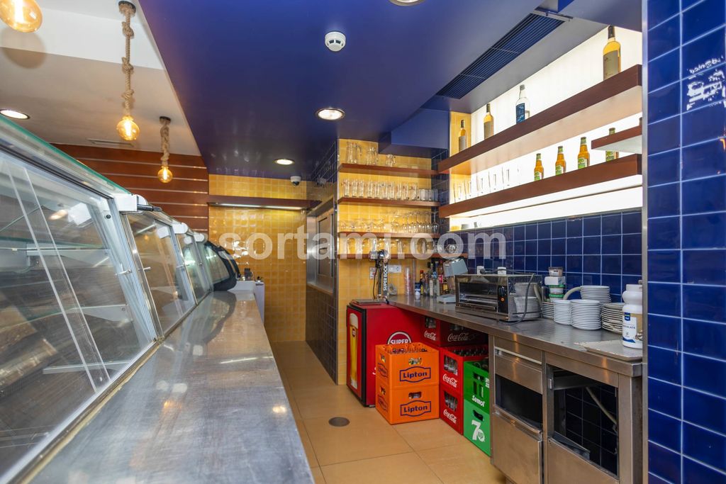 Property photo 2 of 51