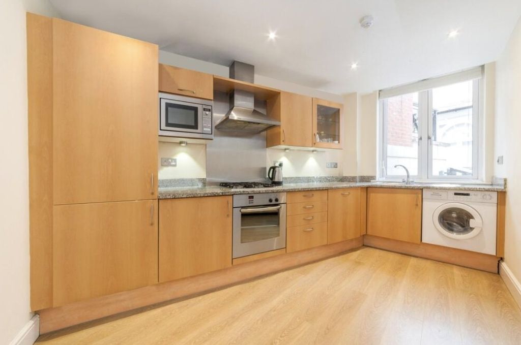 Property photo 3 of 6