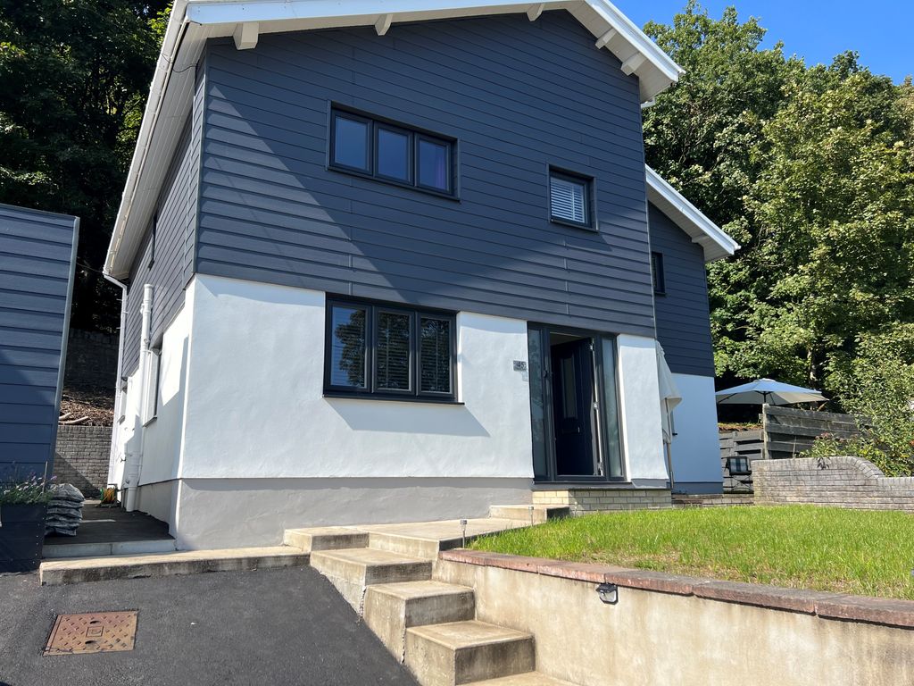 Property photo 1 of 9