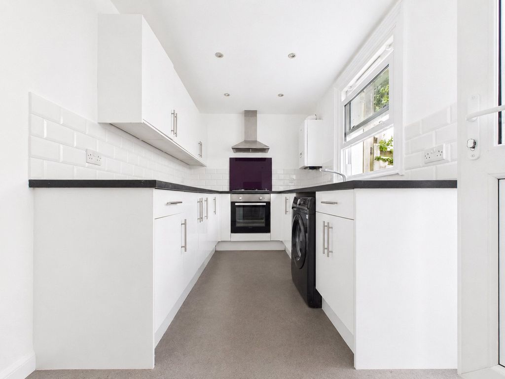Property photo 1 of 12 Kitchen