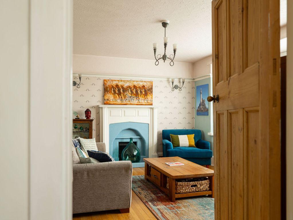 Property photo 3 of 19