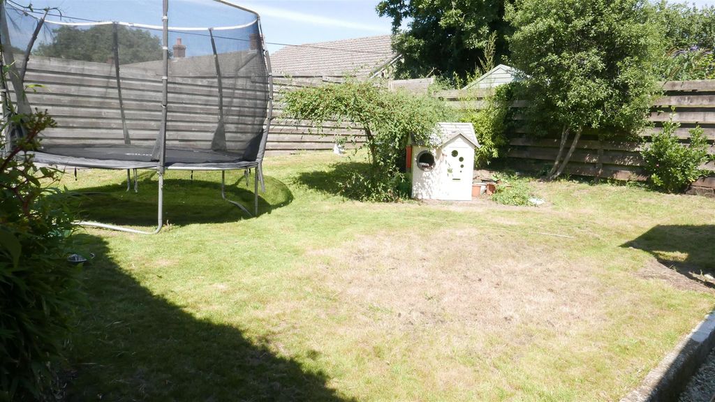 Property photo 2 of 14