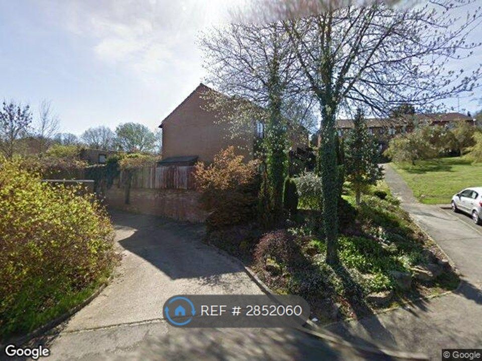 Property photo 2 of 13