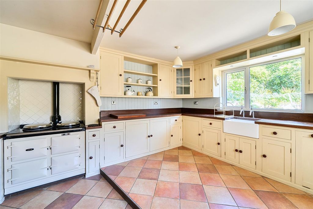 Property photo 3 of 13 1449610-9-69Ef64E983714.Jpg