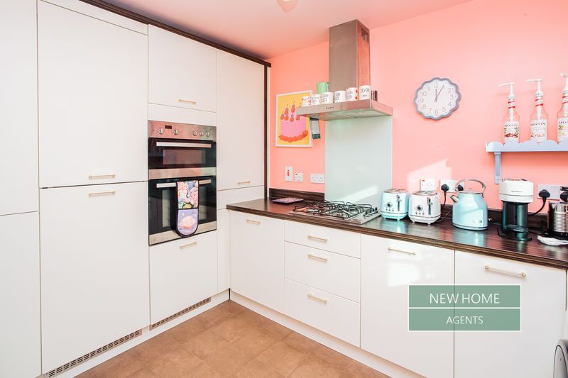 Property photo 2 of 20 Photo 16