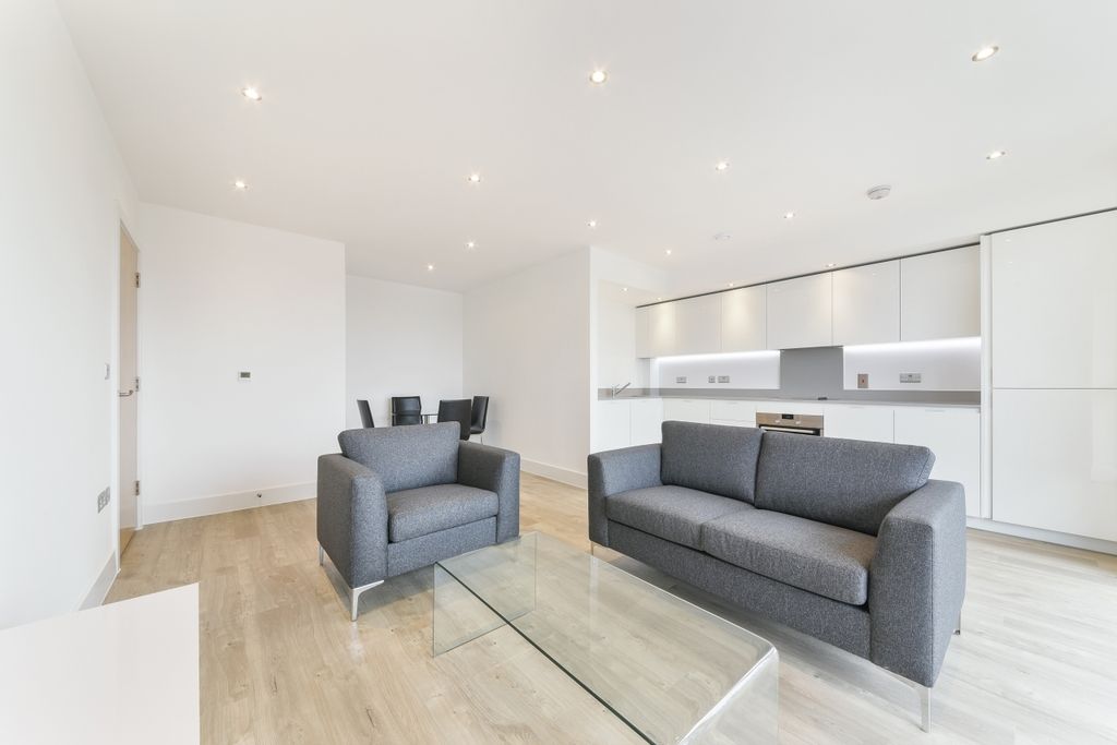 Property photo 3 of 7 Living Area