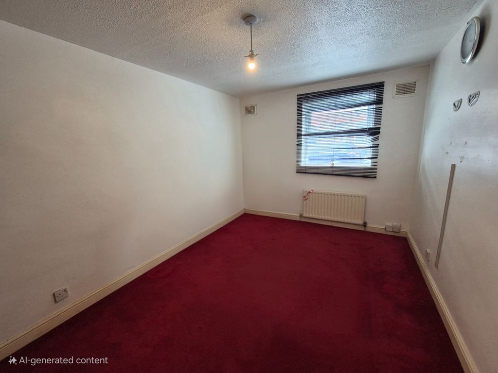 Property photo 3 of 6 4293463