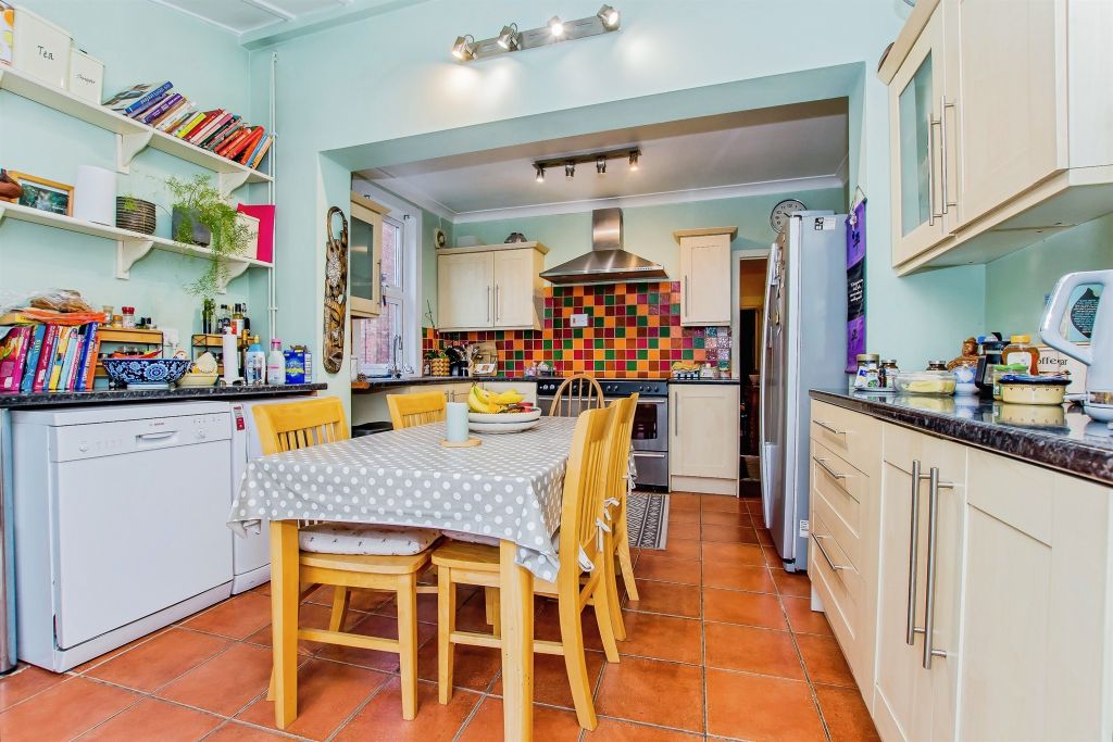 Property photo 3 of 30
