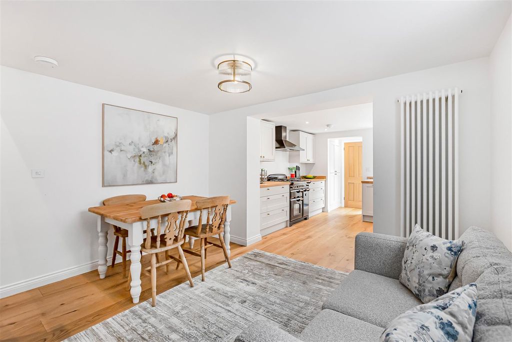 Property photo 3 of 24 27_73767.Jpg