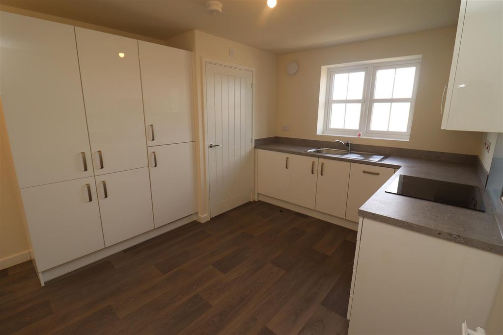 Property photo 3 of 12 Img_1306.Jpg