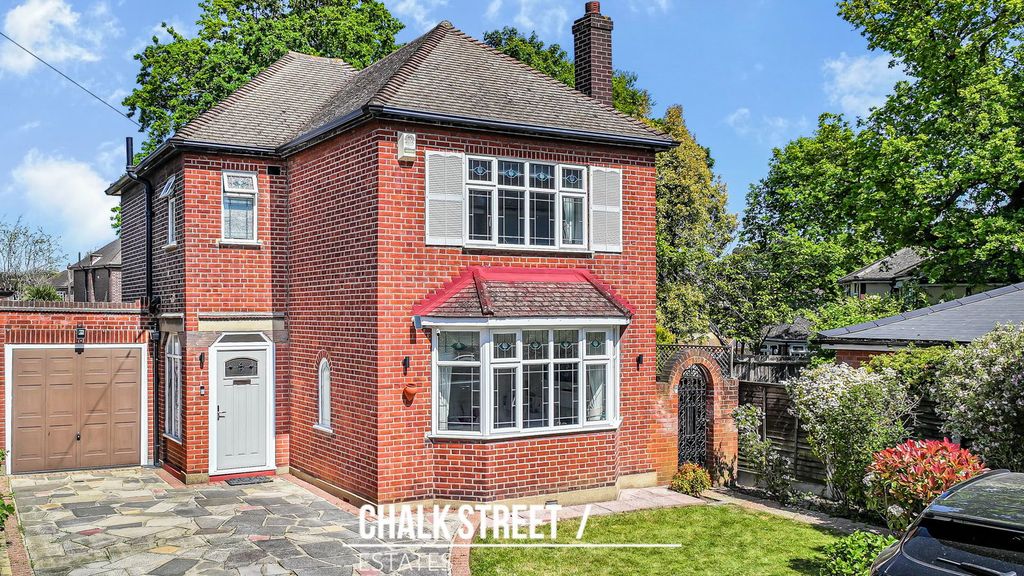 Property photo 1 of 31