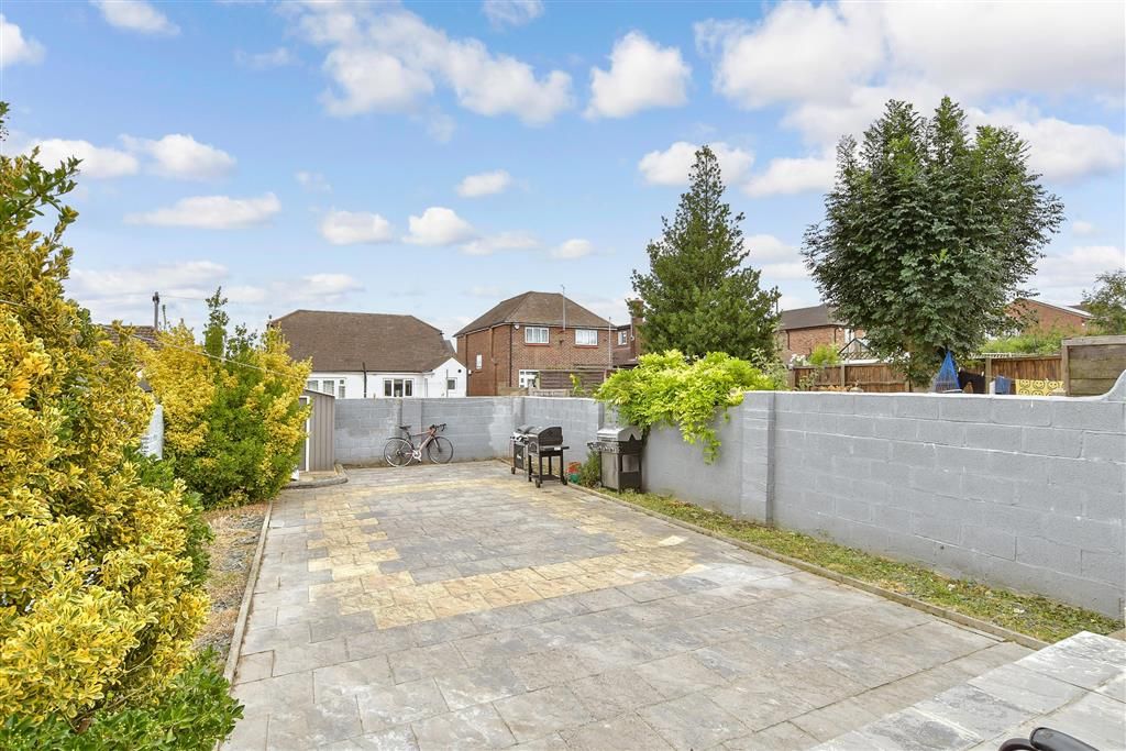 Property photo 2 of 8 Rear Garden
