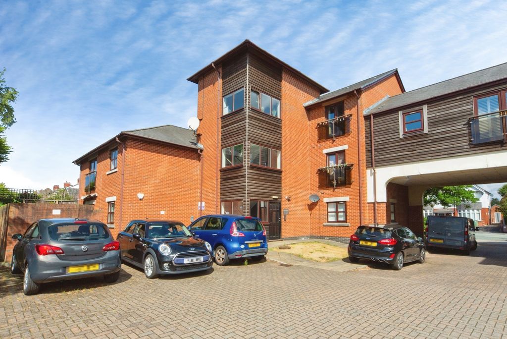 Property photo 1 of 20 Pbox-Img.Jpg