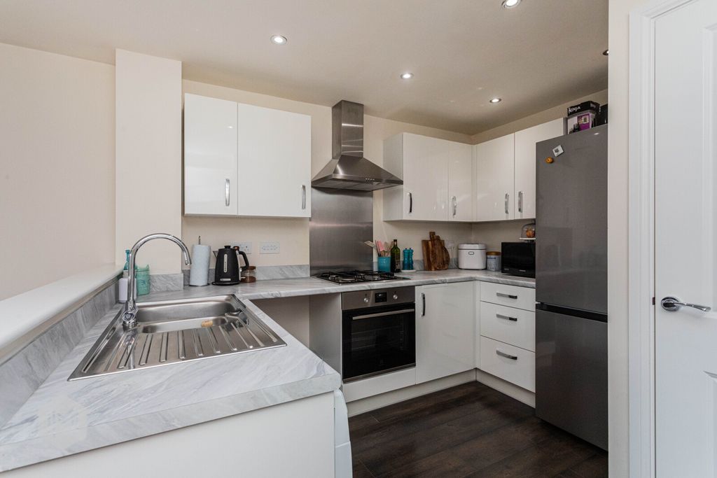 Property photo 3 of 24 Picture No. 29