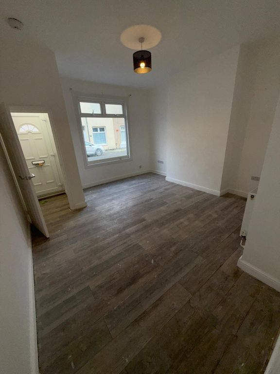 Property photo 3 of 7 Image