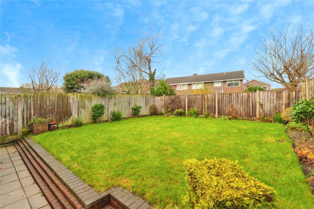 Property photo 2 of 17 Picture No. 13