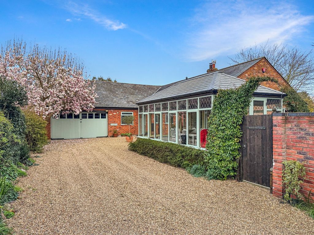 Property photo 3 of 39