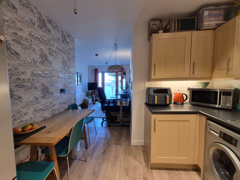 Property photo 2 of 8 Kitchen 2.Jpg