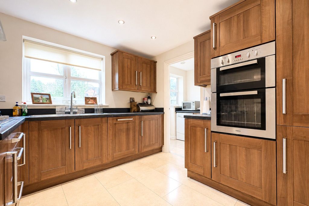 Property photo 3 of 15 Picture No. 26