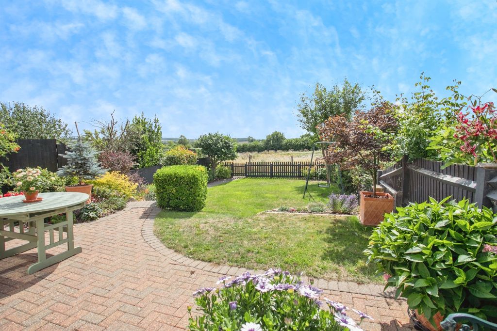 Property photo 2 of 16