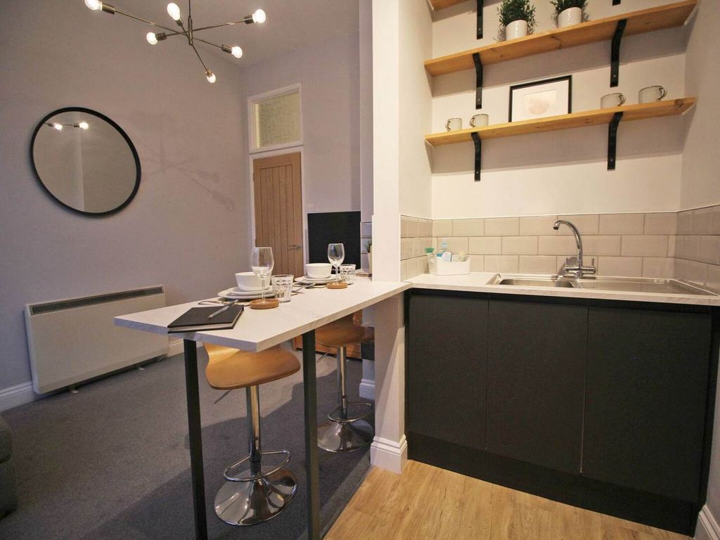 Property photo 3 of 6 B8F1c31E-4F25-410A-B289-c138900A4032