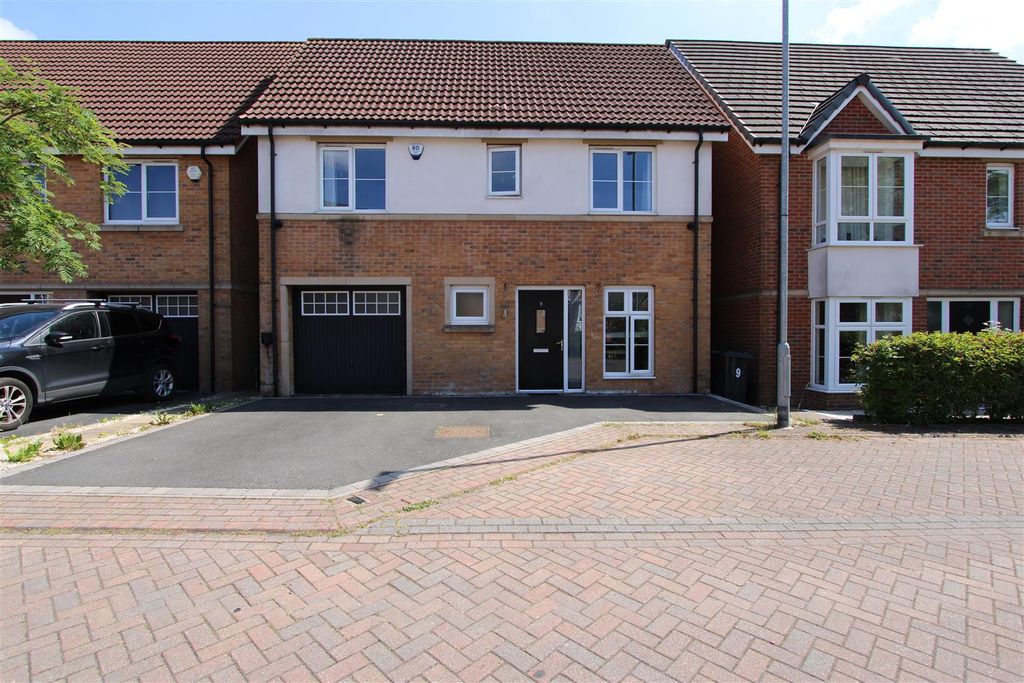 Property photo 1 of 24