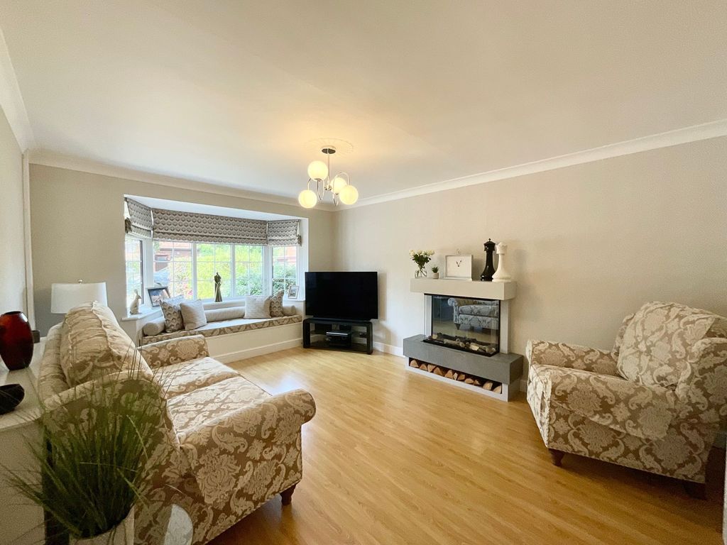Property photo 2 of 25