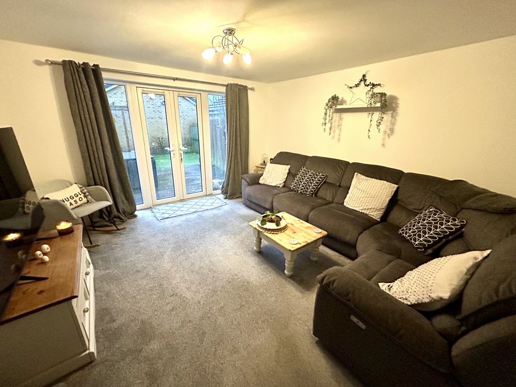 Property photo 2 of 22 Photo 16