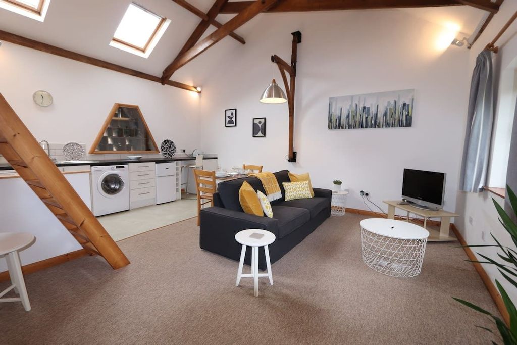 Property photo 2 of 12