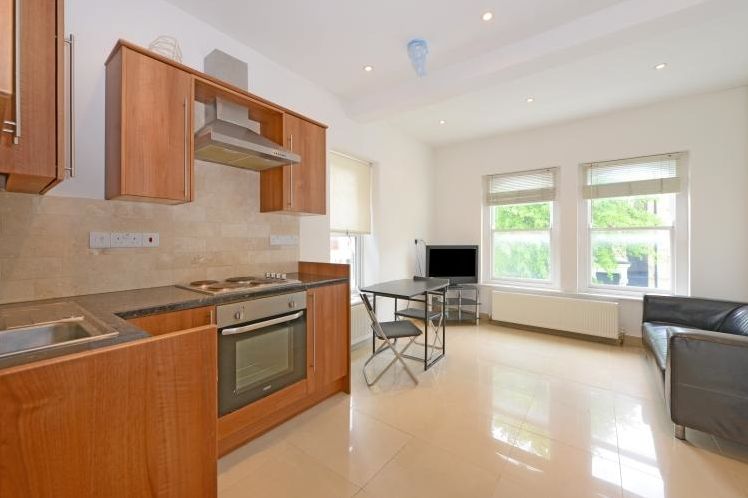 Property photo 1 of 6 Kitchen