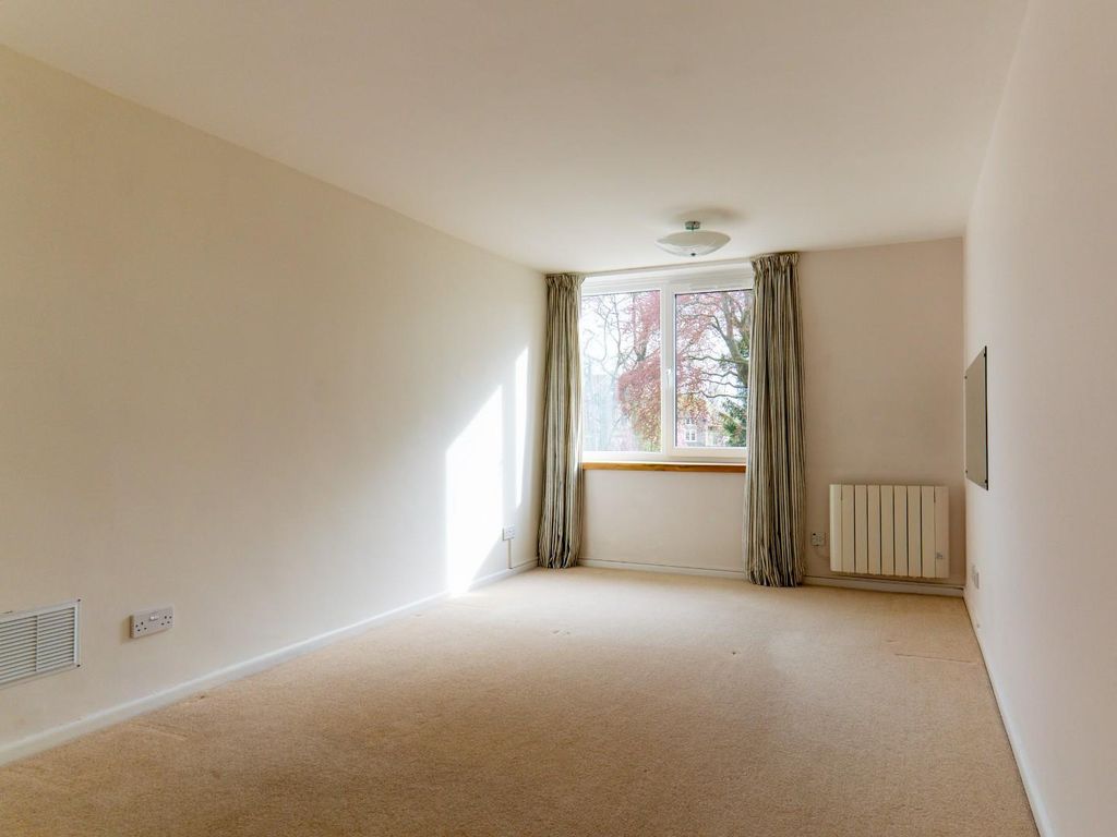 Property photo 2 of 19 Bedroom1-Durdham-Court-1.Jpg
