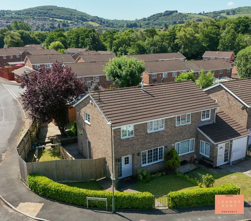 Property photo 1 of 31
