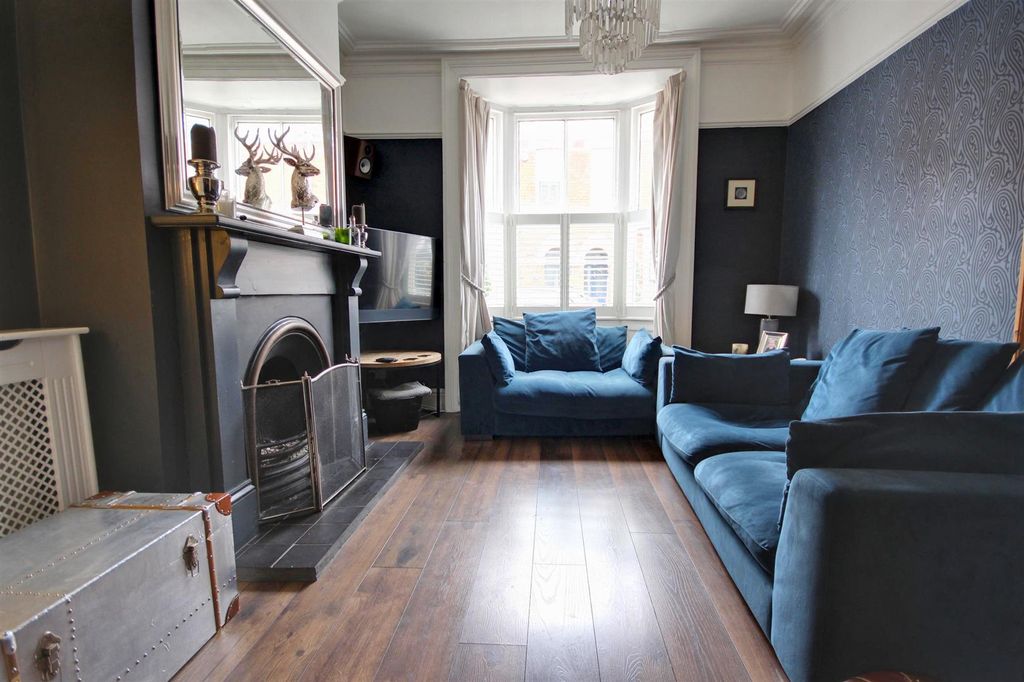 Property photo 3 of 11 Img_0061-Img_0063_Lzn.Jpg