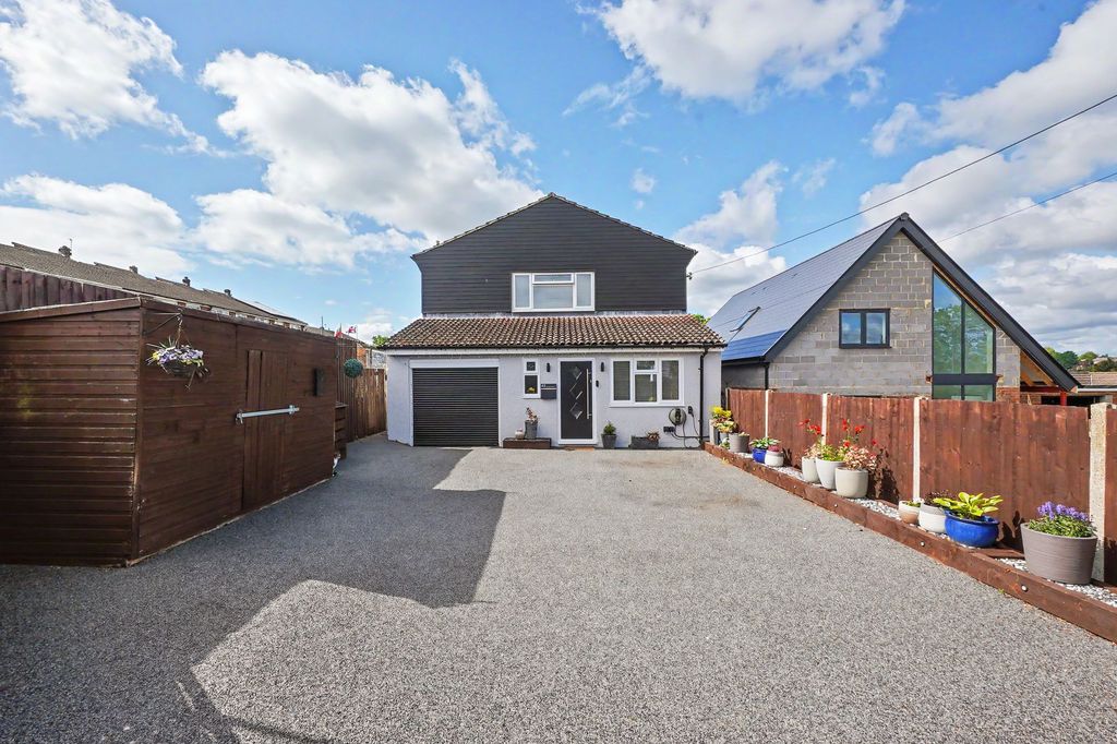 Property photo 1 of 29