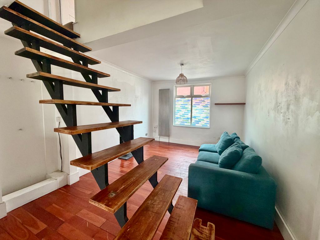 Property photo 2 of 17 Img_2765
