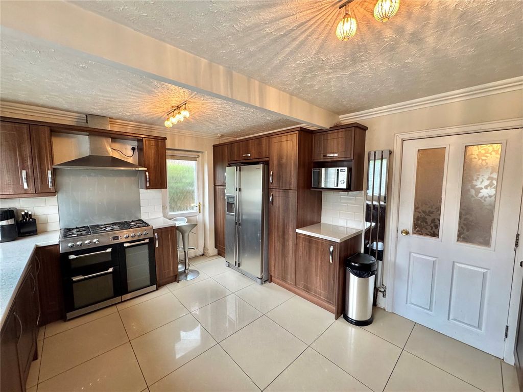 Property photo 3 of 18 Picture No. 03