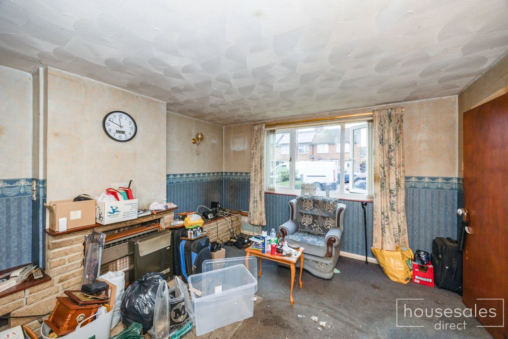 Property photo 3 of 17