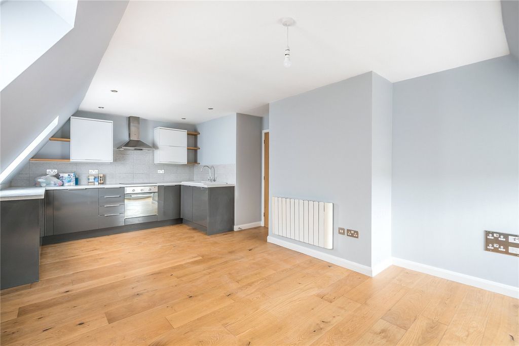 Property photo 3 of 8 Kitchen Sitting Room