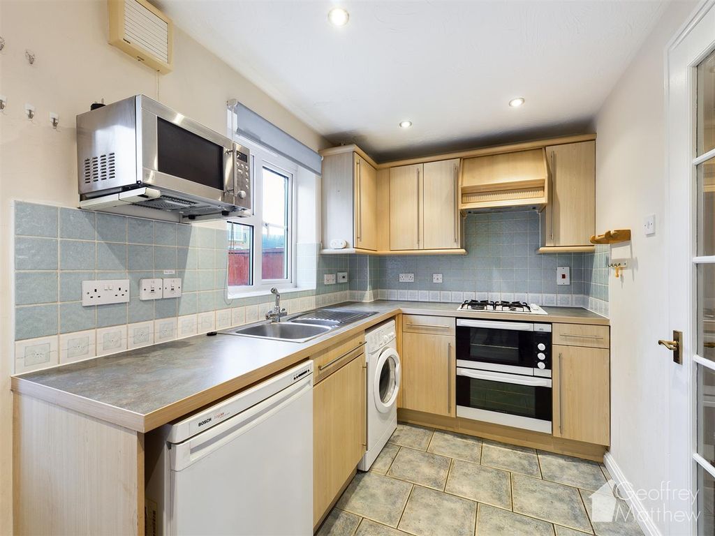 Property photo 3 of 9