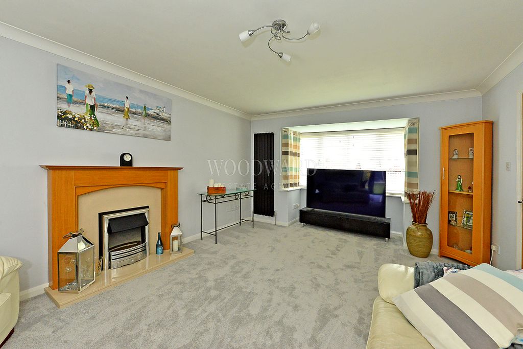 Property photo 2 of 19 Living Room