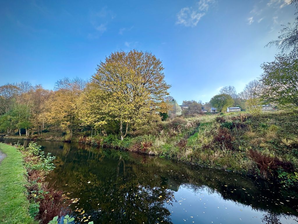 Property photo 3 of 7