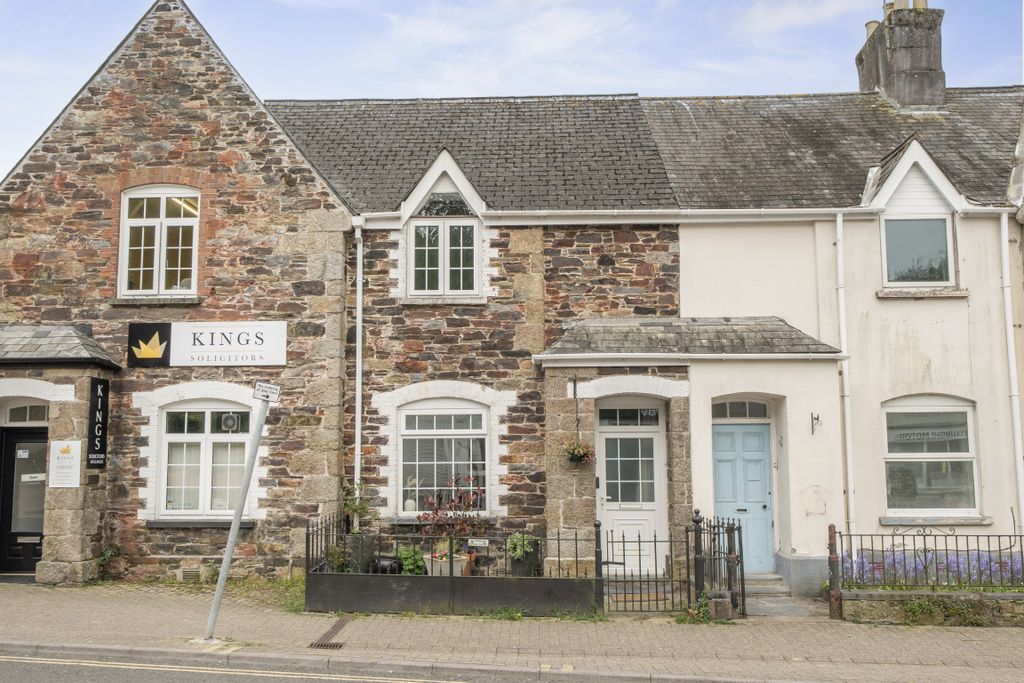 Property photo 1 of 16 1453567-14-69F361Cb4B616