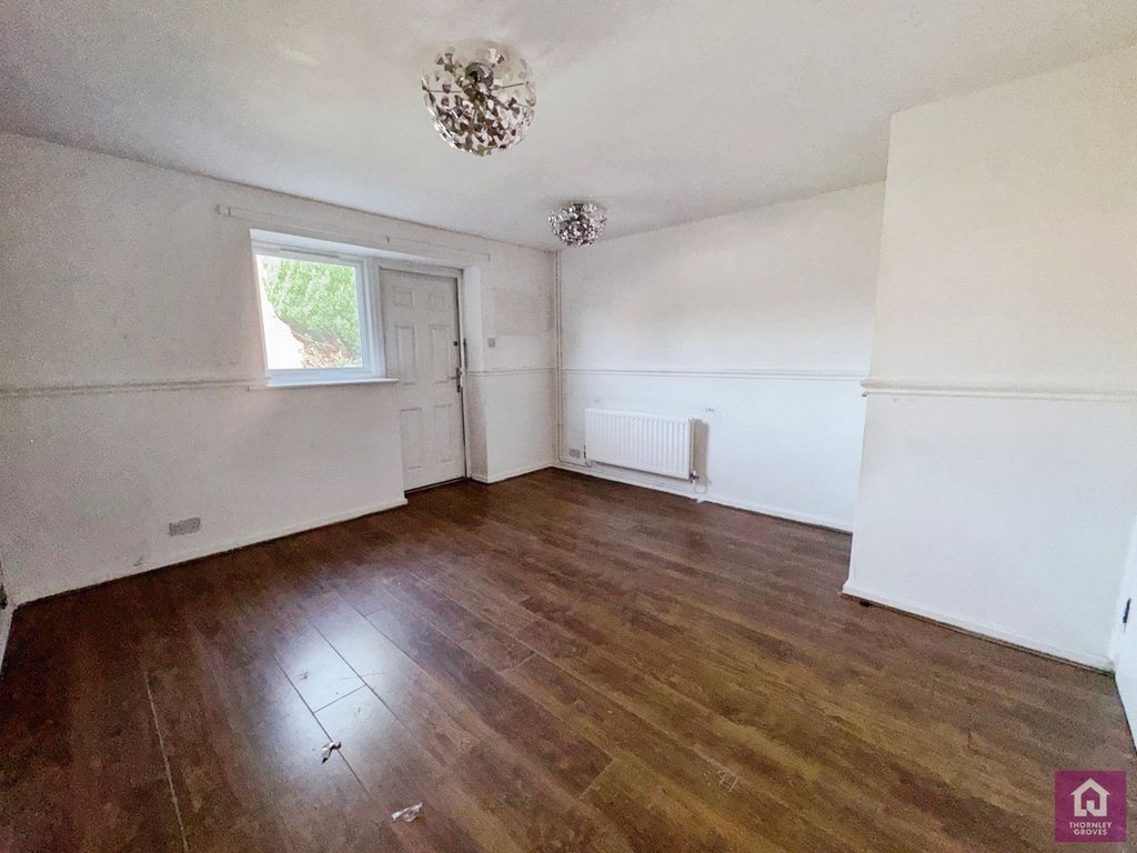 Property photo 2 of 11 Pbox-Img.Jpg