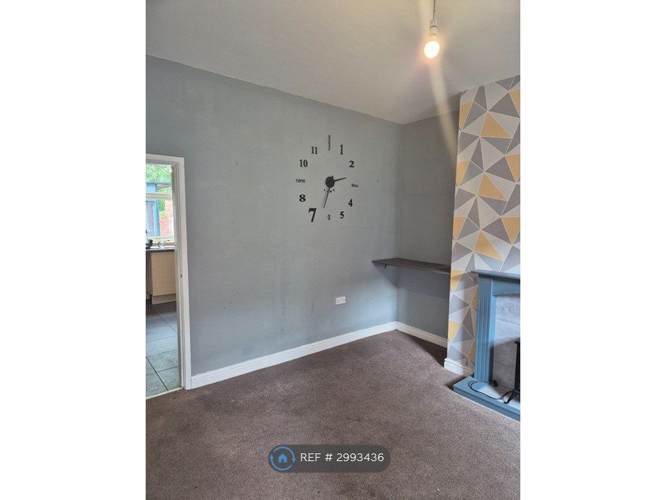Property photo 3 of 23