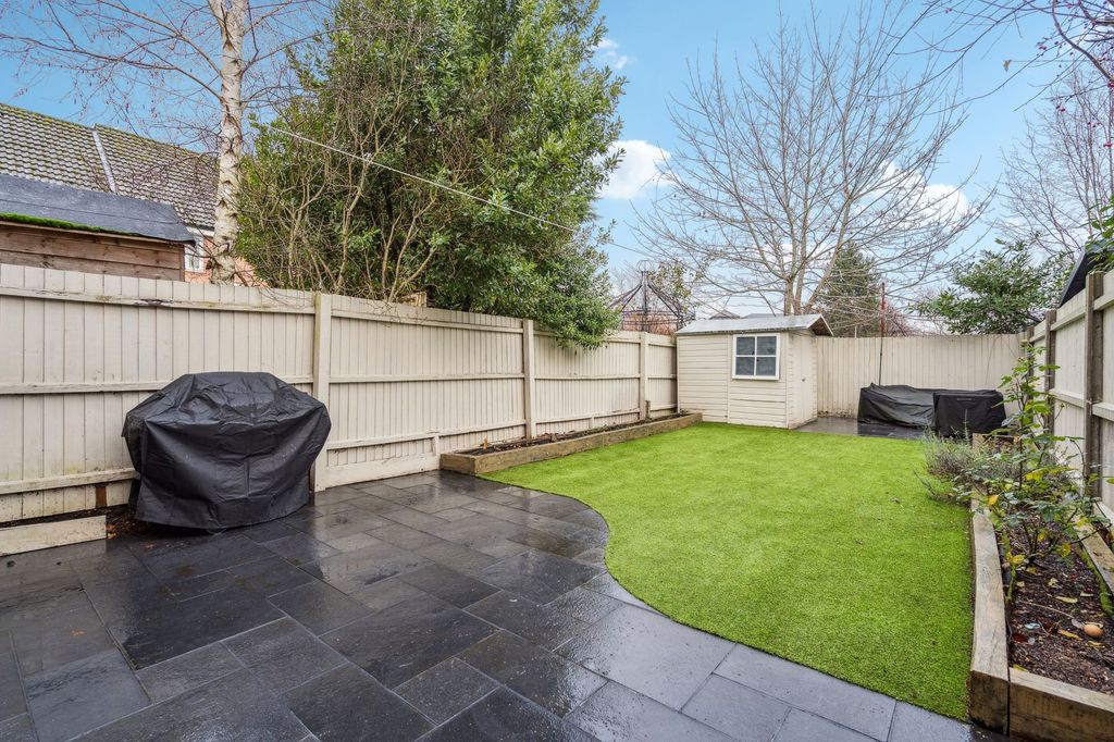 Property photo 2 of 16 Garden