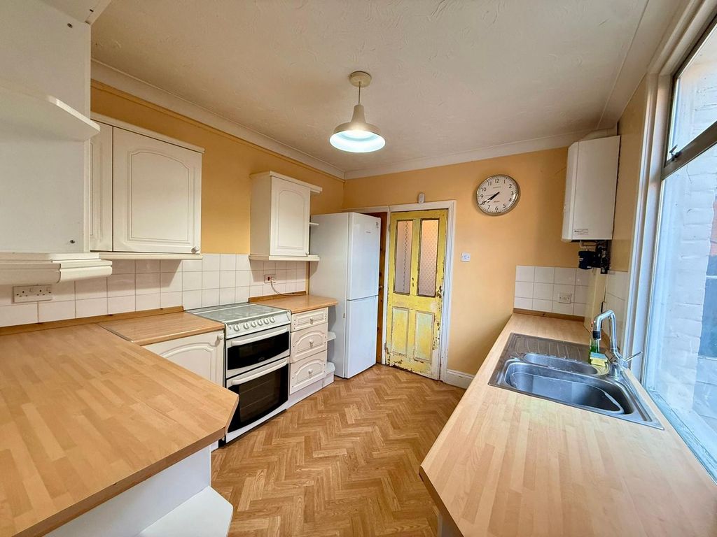 Property photo 3 of 22 Image