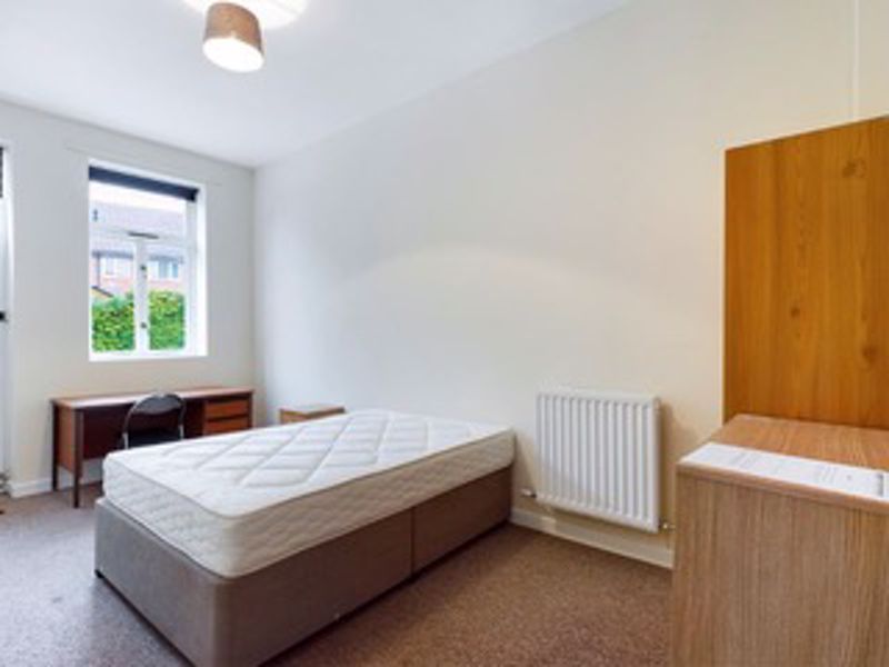 Property photo 2 of 10 Bedroom 2