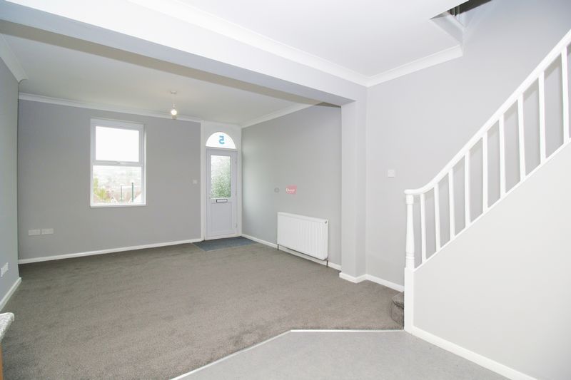 Property photo 3 of 12 Photo 17