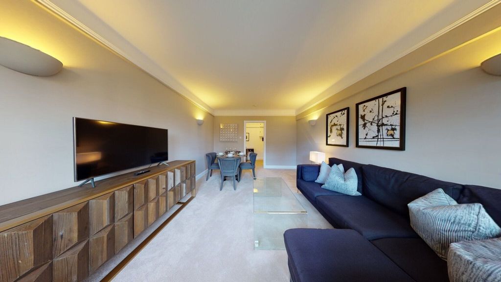 Property photo 2 of 26