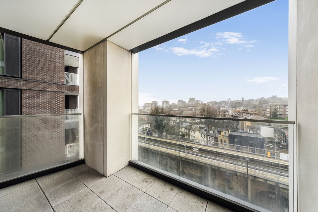 Property photo 3 of 11 Dsc_5744_High